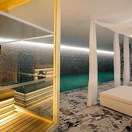 Wine & Books Porto - Small Luxury Of The World 5* Oliveira do Douro (Vila Nova de Gaia)