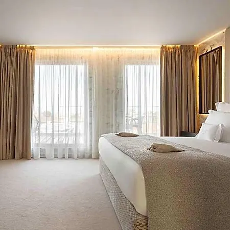 Wine & Books Porto - Small Luxury Of The World 5*