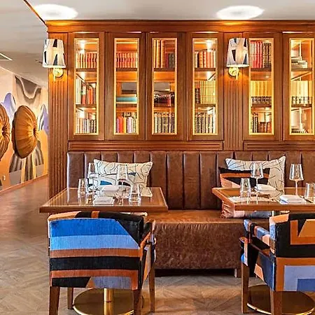 Wine & Books Porto - Small Luxury Of The World Hotel Oliveira do Douro (Vila Nova de Gaia)